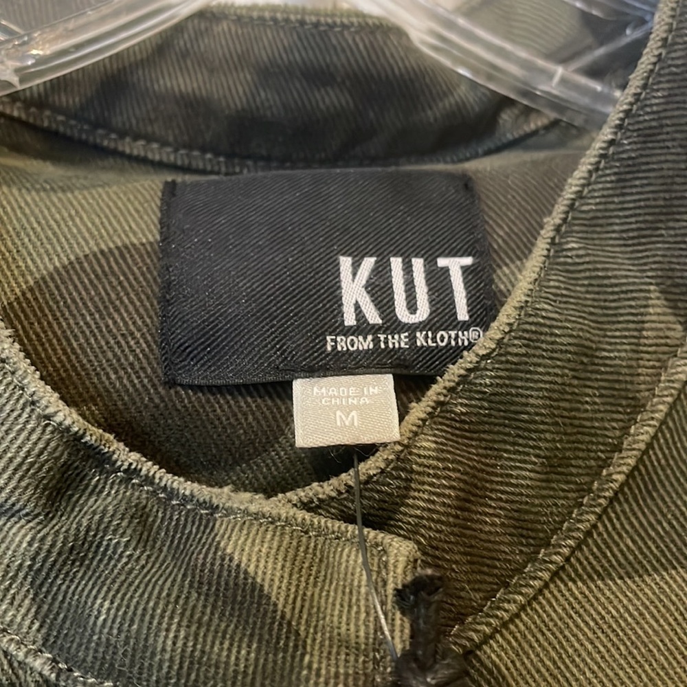NWT Kut from the Kloth camo bomber jacket. Size medium. Tags on. Brand new. - Picture 3 of 4